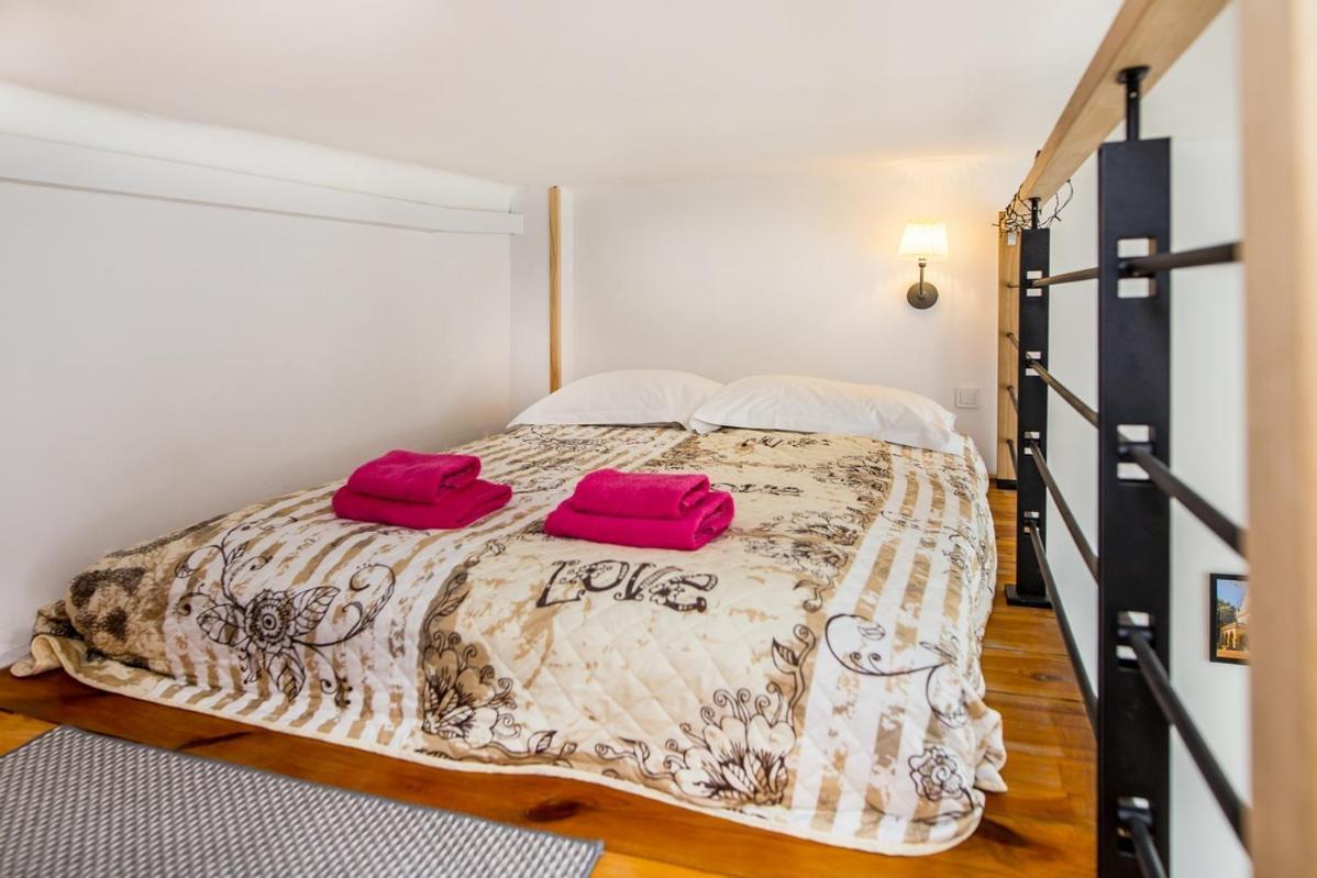 Miodowa Apartment Krasków Eksteriør bilde