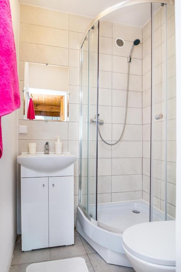 Miodowa Apartment Krasków Eksteriør bilde