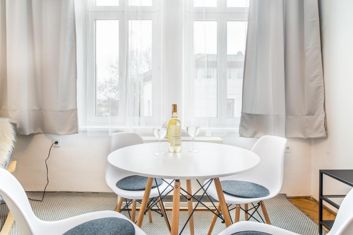 Miodowa Apartment Krasków Eksteriør bilde