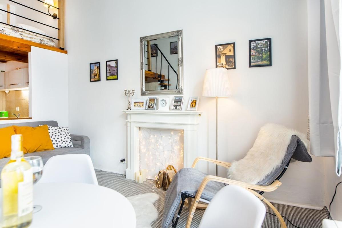 Miodowa Apartment Krasków Eksteriør bilde