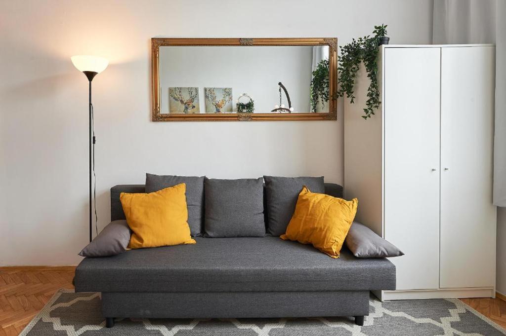 Miodowa Apartment Krasków Eksteriør bilde