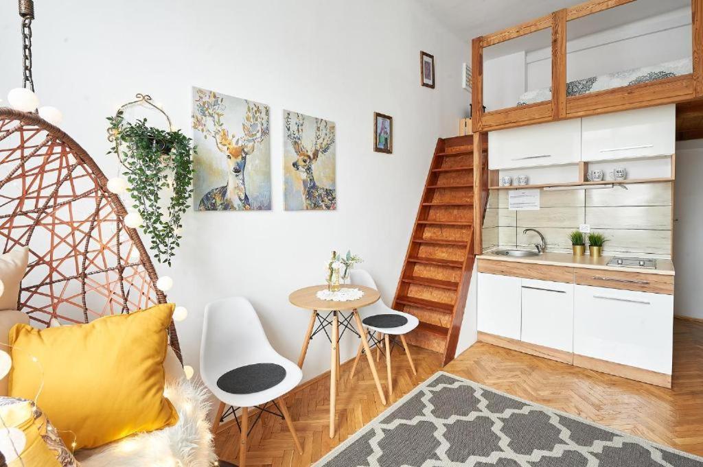 Miodowa Apartment Krasków Eksteriør bilde